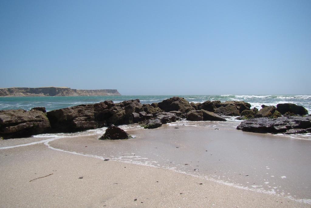 Frente A Islas Ballestas Apartment